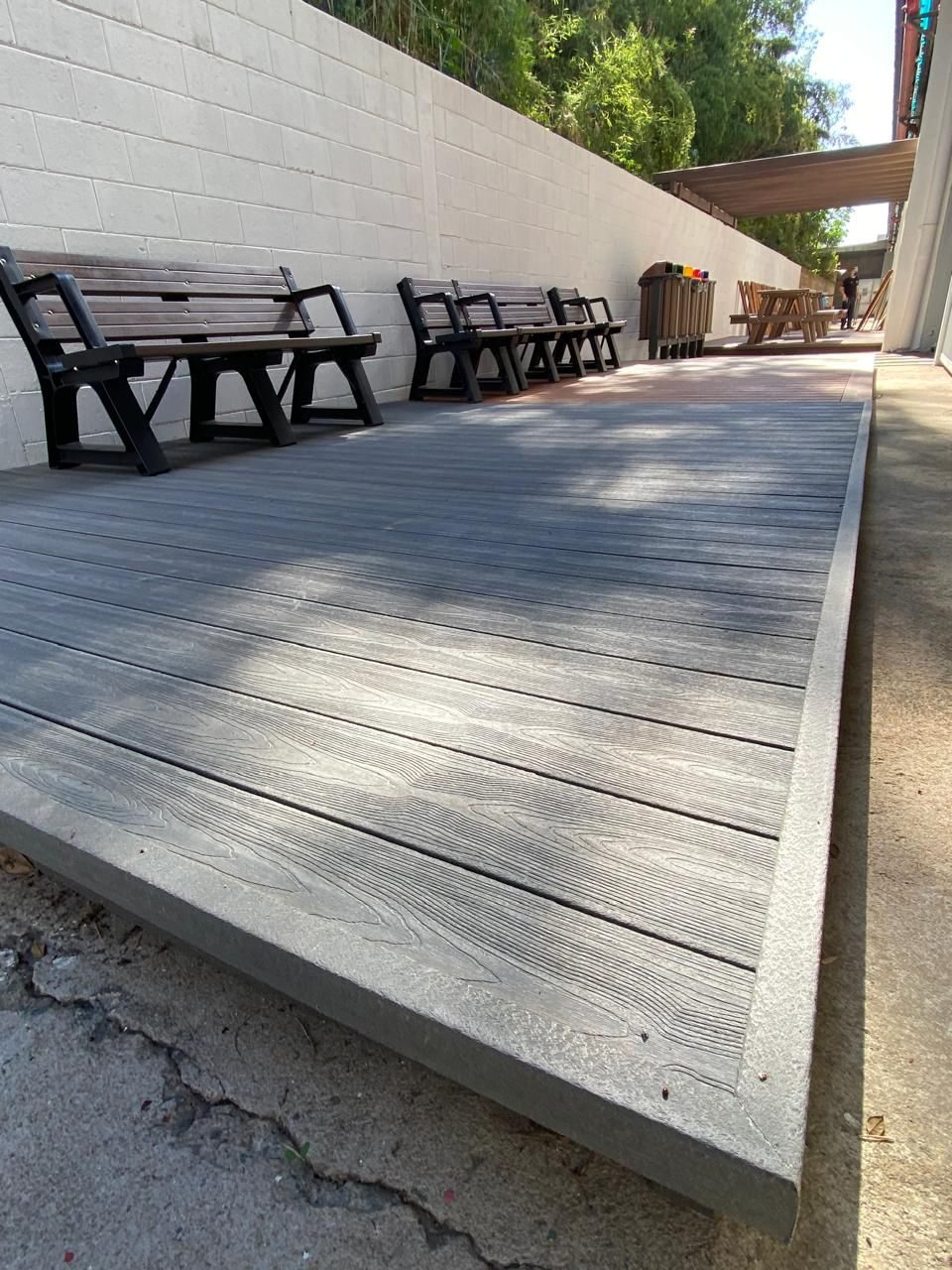 Deck Ecológico na linha Natural em área pública