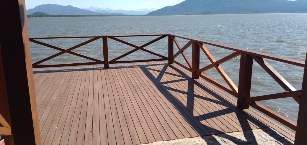 Píer marítimo 3 m x 40 cm em Deck Ecológico