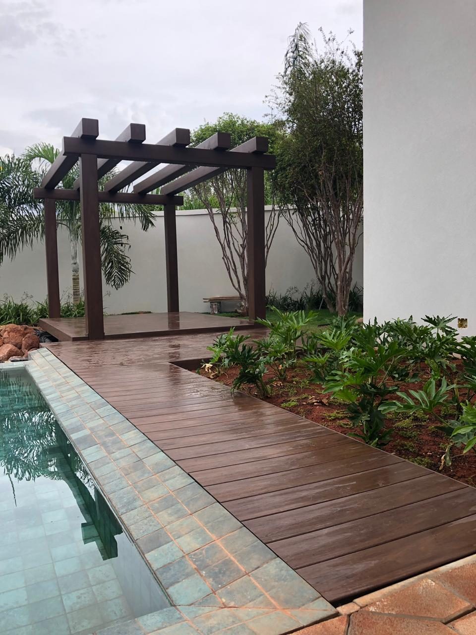 Deck varanda 150x40 com base injetada, bloco 168 peças em Deck Ecológico